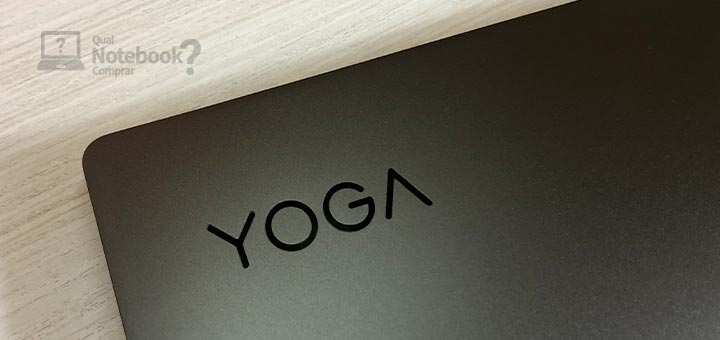 Lenovo Yoga S740 tampa logotipo