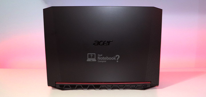 Review Acer Nitro 5 AN515-54 tampa textura logotipo