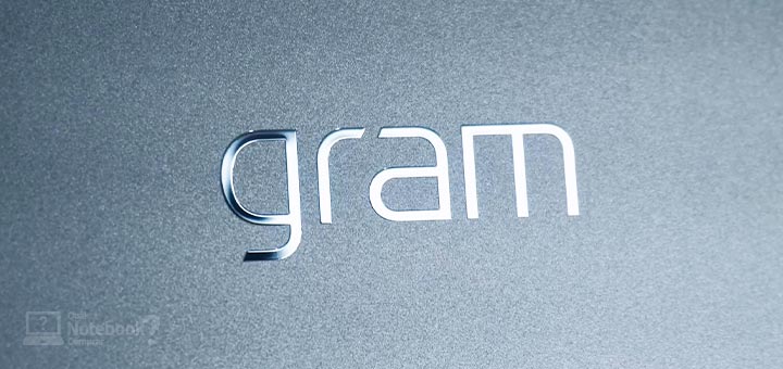 LG Gram logotipo prata espelhado