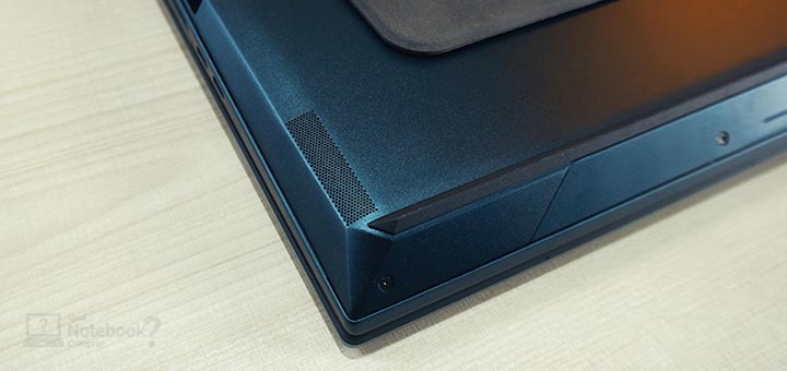 ASUS ZenBook Pro Duo 15 OLED UX582 - Saidas de som
