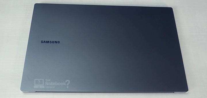 Notebook Samsung Galaxy Book2 Pro Detalhes da tampa fechada