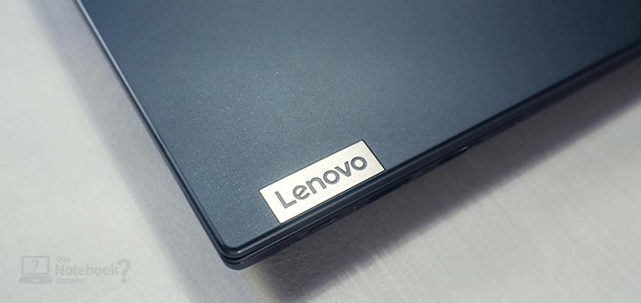 Unboxing Lenovo ThinkPad E14 20YD0004BO - Logo da marca na tampa do notebook