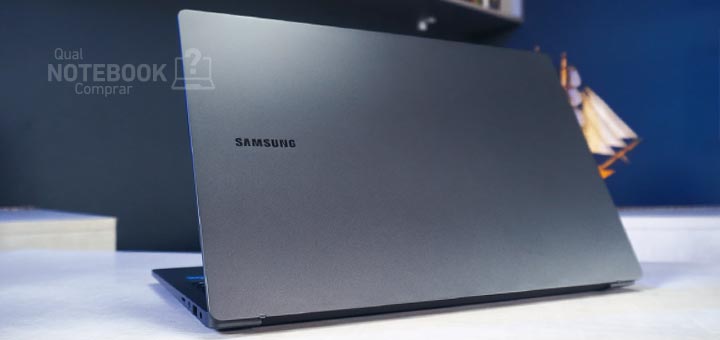 Samsung Galaxy Book2 NP550XED-KS2BR design moderno e minimalista