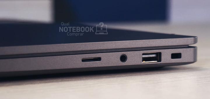 Samsung Galaxy Book2 NP550XED-KS2BR portas e conexões direita