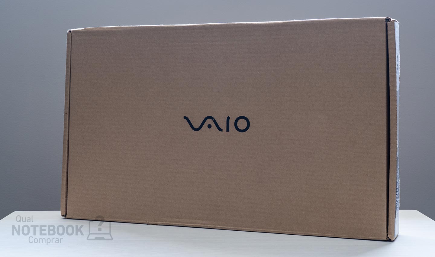 VAIO FE16 VJFE69F11X-B0811H - Detalhes da caixa do notebook