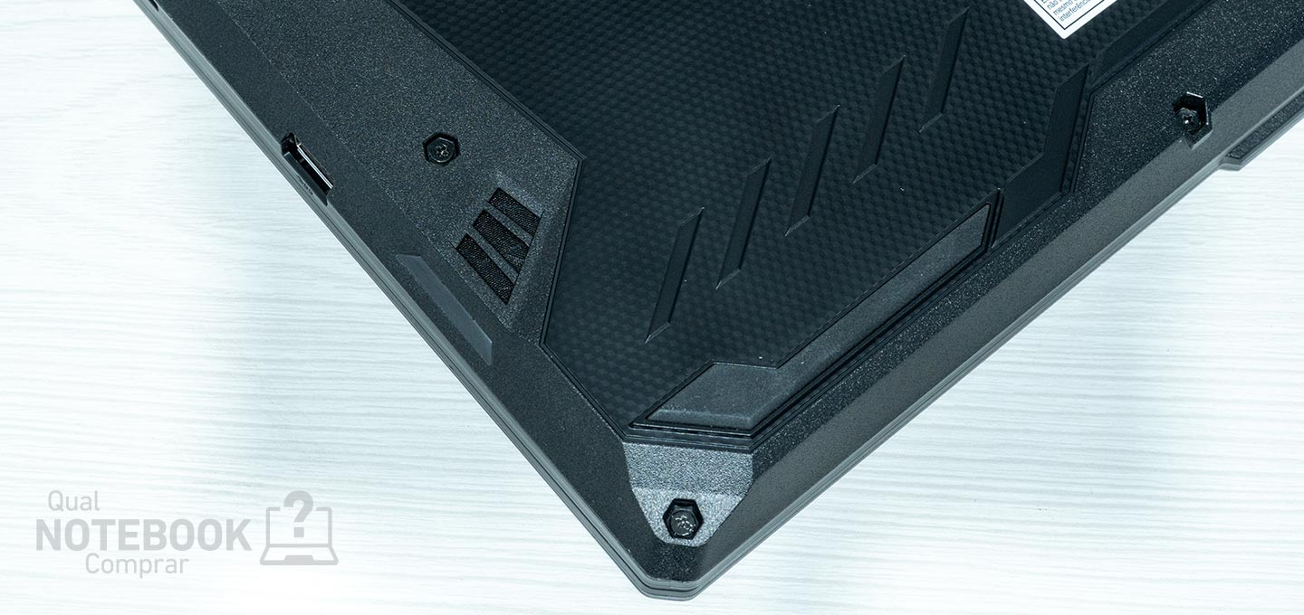 ASUS TUF Gaming A15 FA506NCR-HN088W - Saidas de som do notebook